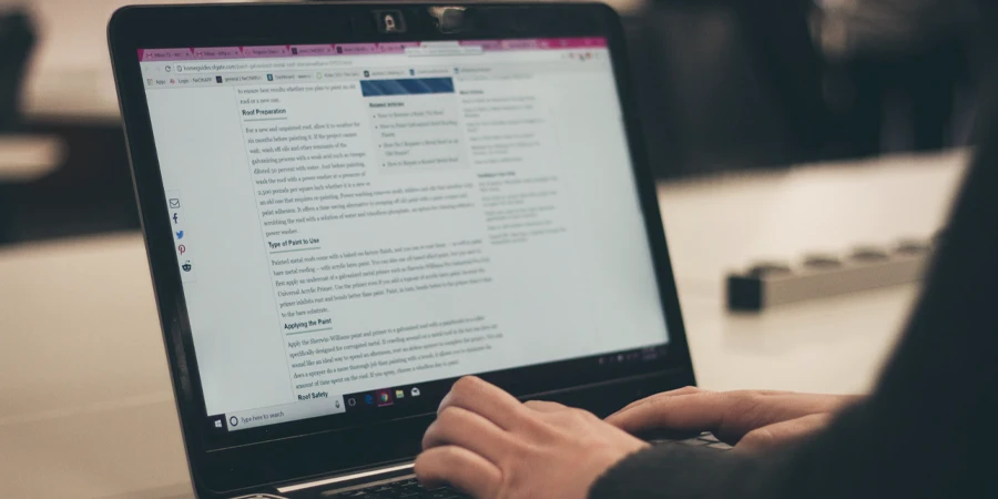 ویژگی های یک لپ تاپ برنامه نویسی خوب