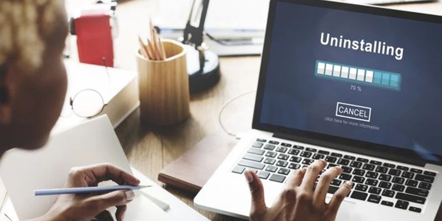 حذف برنامه ها و نرم افزارهای غیر ضروری برای افزایش سرعت لپ تاپ